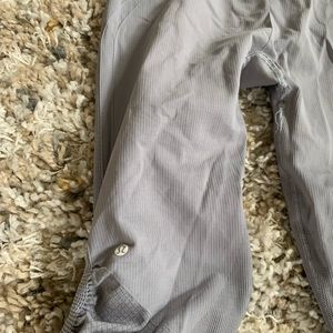 Lululemon cropped leggings